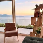 Premium With Jacuzzi & Panoramic View Lavaux